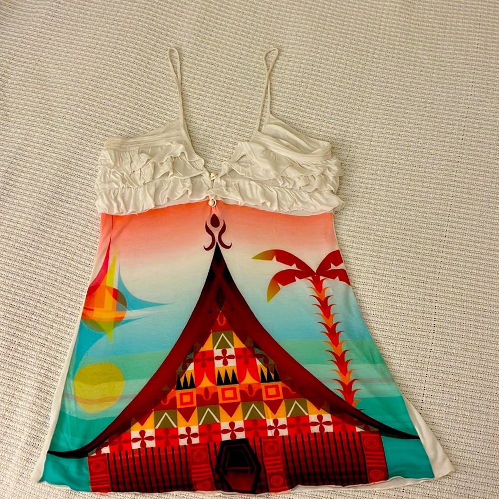 👚 Beautiful Custo Barcelona top - excellent condition